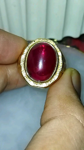 Cincin Batu Permata Siam Rose Oval: Cincin Desain Oval Elegant