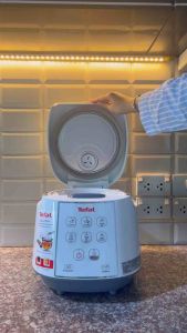 TEFAL หม้อหุงข้าวดิจิตอล ขนาด 1.8 ลิตร รุ่น RK732166 - ขนาด 1.8 ลิตร รุ่น RK732166