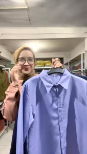 Kemeja Polos Wanita Bahan Shakila Twill Hitam Putih