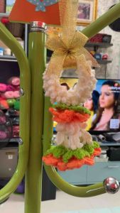 พวงมาลัยไหมพรม พวงมาลัยแขวนหน้ารถ