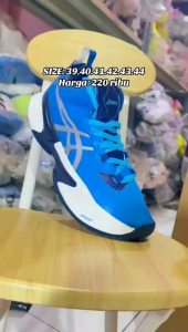 Promo Sepatu Volly Met 2 Mid Model Baru Sepatu Voli Pria Bonus Kaos Kaki Sepatu Olahraga Cowok Nyaman Dipakai