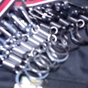 Gantungan Kunci Tas Sekolah: Desain & Fungsi