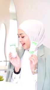 BATRISYIA FACIAL WASH GREEN TEA - Mengandung Ekstrak Green Tea, VCO, Ekstrak Aloevera & Vitamin