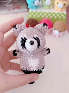 Móc khóa Gấu mèo len cute handmade - Raccoon keychain