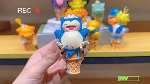 Mô hình Pokemon kem chảy - Charmander Pikachu Bulbasaur Psyduck Snolax Gengar cosplay kem ốc quế - Pokekem Cao 8~10cm