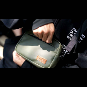 Tas Selempang Slingbag Pria Wanita Handbag Daily Waterproof