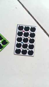 Mainan Gosokan Kartu Tengkorak 15 Titik Isi 600 Kupon Motif Campur Belakang Blok Hitam Bisa Cod Ongkir Termurah.