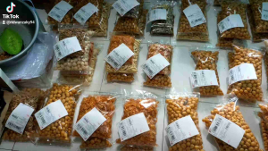 CIMOL CRISPY ORIGINAL DAN CIMOL CRISPY PEDAS