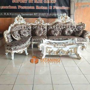 SOFA SUDUT MAHKOTA KAYU JATI FINISHING MEWAH MEJA KOPI POJOK SULTAN SUPER UKIR MODERN TERBARU DEKORASI RUANG INTERIOR MURAH TATANING FURNITURES JEPARA
