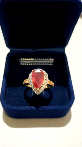 แหวนทับทิมเจียรไน ล้อมเพชรแท้ พร้อมใบเซอร์