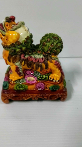 กระถางกำยานรูปสิงห์งานเรซิ่นสีขนาดสูง5นิ้วราคา380บ. ขนาดสินค้า7*10*22.5ซม.