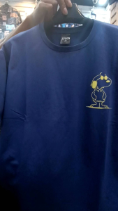 Kaos Oversize Motif SNOOPY & SPOON: Kenyamanan & Variasi Ukuran