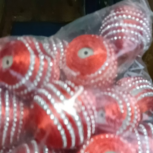 red balls per piece 3.5