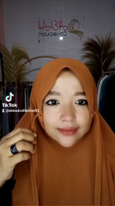 Bergo Jumbo Crinkle Airflow: Hijab Berkualitas Tinggi & Nyaman