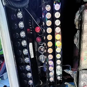 ไฟ LED ไฟไซเรนติดกระจก 12 LED สีแดง-ขาว-น้ําเงิน รุ่น S12 led strobe ไฟไซเรน 12v ไฟฉุกเฉินไฟกู้ภัย ไฟกู้ชีพ ไฟอเนกประสงค์ แสงแรง พุ่งไกล รุ่นยอดนิยม