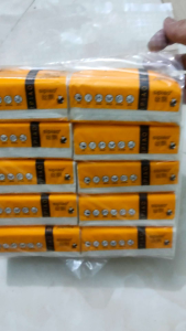 Sét 1 bịch giấy ăn gồm 10 gói mỗi gói 300 tờ giấy dút