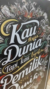 Hiasan dinding motivasi kejar dunia pajangan dinding dekorasi rumah