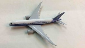 Boeing 787 Die Cast Airplane Collection