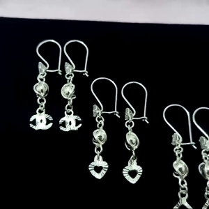 Anting Desain Elegan: Anting Dewasa Perak 925 Silver
