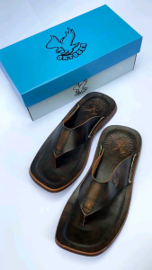 Sandal Pria Kulit Jepit Sampai Alasnya 100% Terbaru