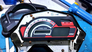 Yamaha FZ16 Polarizer Film: Protect Your Display & Prevent Sunburn