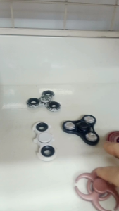 Unique Shape Hand Spinner  Fun & Relaxing Toy for Kids