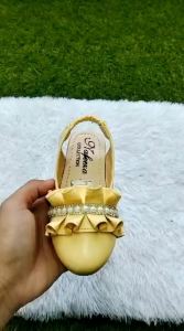 flats shoes anak perempuan mutiara pesta nafeeza size 22-25 26-30 barang real pick dan terjamin