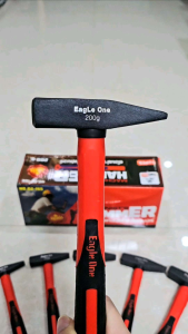 ค้อนช่างทอง เดินสายไฟ ตีกิ๊บ ด้ามยาง ด้ามไฟเบอร์ ตรา EAGLE ONE มีให้เลือกหลายขนาด หัวค้อนแข็งมาก ค้อน ฆ้อน ช่างทอง คุณภาพดี แข็งแรง ทนทาน