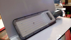 Lampu Jalan PJU Ecova / Lampu Tembak Jalan PJU Ecova 100 watt / 150 watt / 200 watt