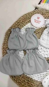 Husna Baby - 3 Pasang Sarung Tangan dan 3 Pasang Sarung Kaki Bayi Seri Abu Bintang