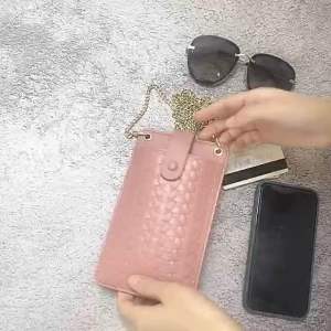 [K Plus🇸🇬] Woman Handpone Sling Bag Shoulder Bag / Crossbody Bag