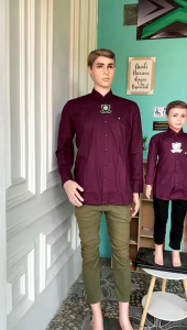 Burgundy Kemeja Polos Couple Ayah dan Anak Laki Laki Lengan Panjang Bahan Cigaret Warna BURGUNDY / UNGU TUA