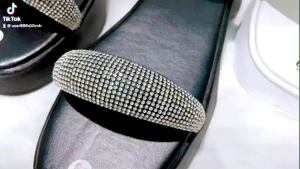 <Rẻ vô địch> Dép bánh mì quai ngang đính xoàn cao cấp cực xinh xắn.