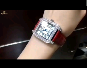 นาฬิกาผู้หญิง Royal Crown (แท้100%) สายหนังแท้สีแดงประดับเพชรเกรดพรีเมี่ยมสวยหรูกันน้ำมีบัตรับประกัน1ปีจัดส่งพร้อมกล่องครบเช็ต