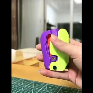 Grosir Mainan Pisau Lobak Gravity Carrot Knife Isi 24 pcs