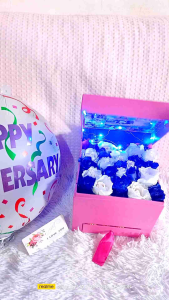 Box Surprise Elegant Roses with led lights and customised picture and Ferrero