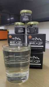 Combo set kashmiri shilajit (20g) kashmiri saffron (1g)