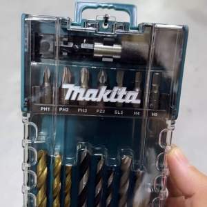 Maktia 17pcs Assorted Drill & Screw Bit Set for Wood Metal Masonry Concrete D-77207