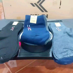 Kaos Kaki Pria Import Motif Polos: Bahan Tebal & Lembut