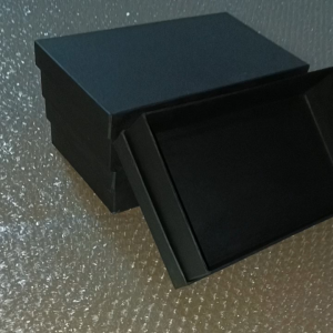 RECTANGLE HARD BOX COLOR BLACK 9X5X2 INCHES
