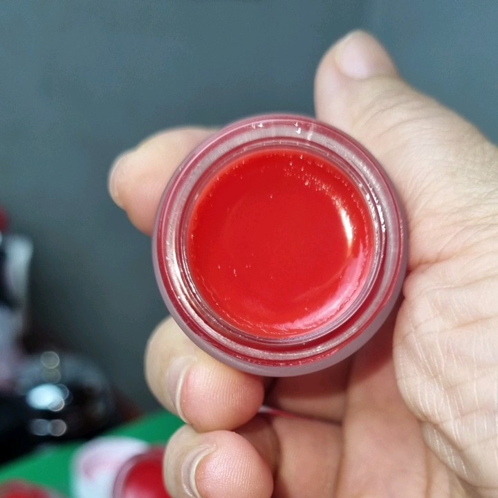 Ủ Môi Lựu Đỏ Collagen Lip Happy Mask 10g Hỗ Trợ Mềm môi, mướt môi, căng mọng môi, hỗ trợ mờ thâm và tăng sinh collagen cho môi