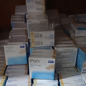 New Bedak Pixy uv whitening two way cake perfect fit whitening + squalane oil SPF 15 Tahan Lama