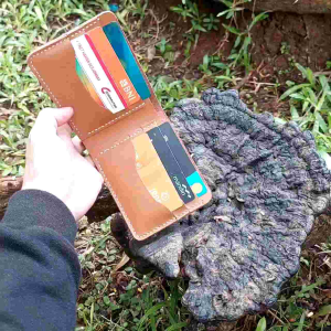 DOMPET PRIA KULIT 100% TERMURAH WARNA TAN / BIFOLD WALLET