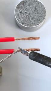Bột vệ sinh phục hồi mỏ hàn Cricket 6g