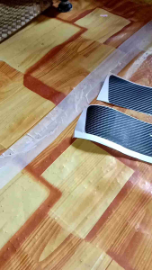 Stiker Karbon Pelindung Pintu Mobil Ignis & Stiker Cuting Pijakan Kaki Terbaru