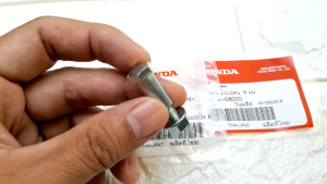 BOLT (Lever) / NUT FLANGE  6mm [DISC BRAKE USE ONLY] genuine Honda wave 125 wave 100 disc type wave alpha old 100/110 Xrm 110 Dash 110  Rs 125 carb/fi NOTE EACH SOLD SEPARATELY❗️
