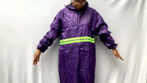 ชุดกันฝน เสื้อกันฝน มีแถบสะท้อนแสง Waterproof Raincoat ซิปชั้นใน กระดุมชั้นนอก กันลมได้ดีกว่าเดิมกระดุมคอ กันน้ําเข้า รูดซิป