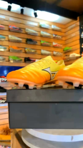 รองเท้าฟุตบอล Mizuno Morelia Neo IV Pro FG ตัวท็อป