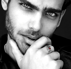 Cincin Elegan Desain Bunga Mawar Merah (Adjustable)