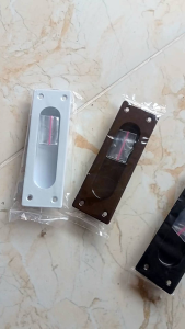 Handle tanam atau handle pintu sleding kotak diameter L4cm P12cm finishing powder coating